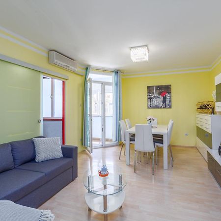 Seaview Apartment روفينج المظهر الخارجي الصورة